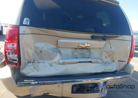 2010 Chevrolet Tahoe Ltz из США, поврежденный, VIN 1GNUCCE01AR204328